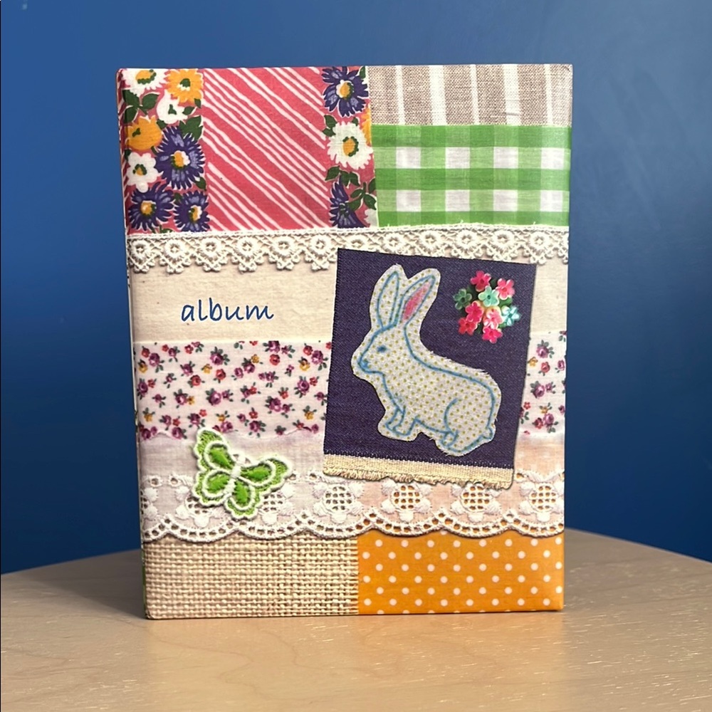 *NWOT* Colorful Patchwork Photo Album